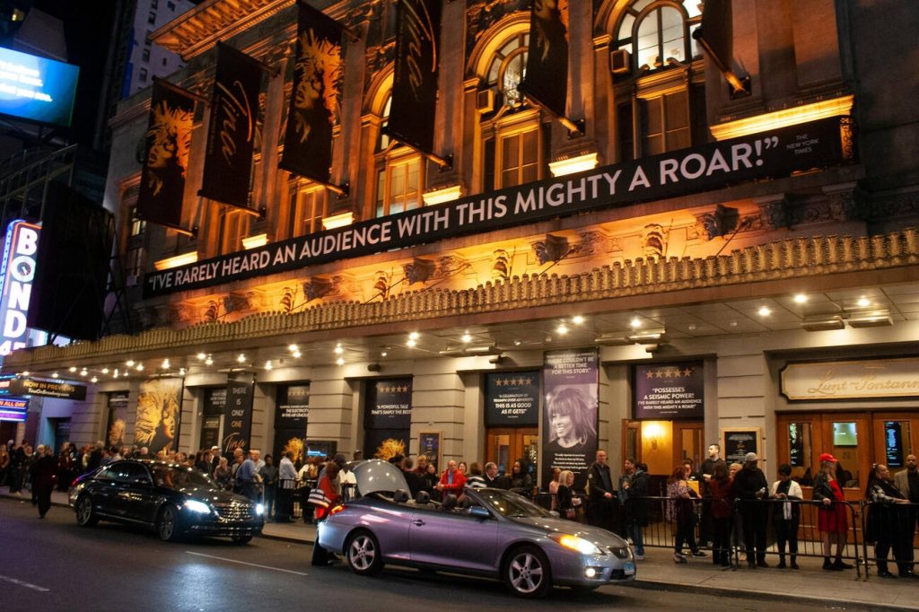 Where are the best places to sit at Lunt-Fontanne Theatre?